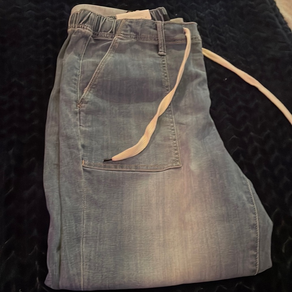 Judy Blue Pull-on Joggers